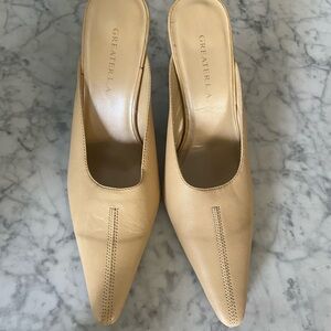 Beige nude leather pointed mules - size 9